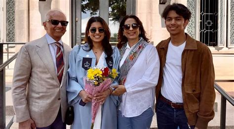 juhi chawla latest photo|Proud mom Juhi Chawla shares photos from daughter Jahnavi’s。